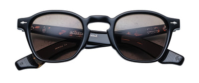 Noir 9